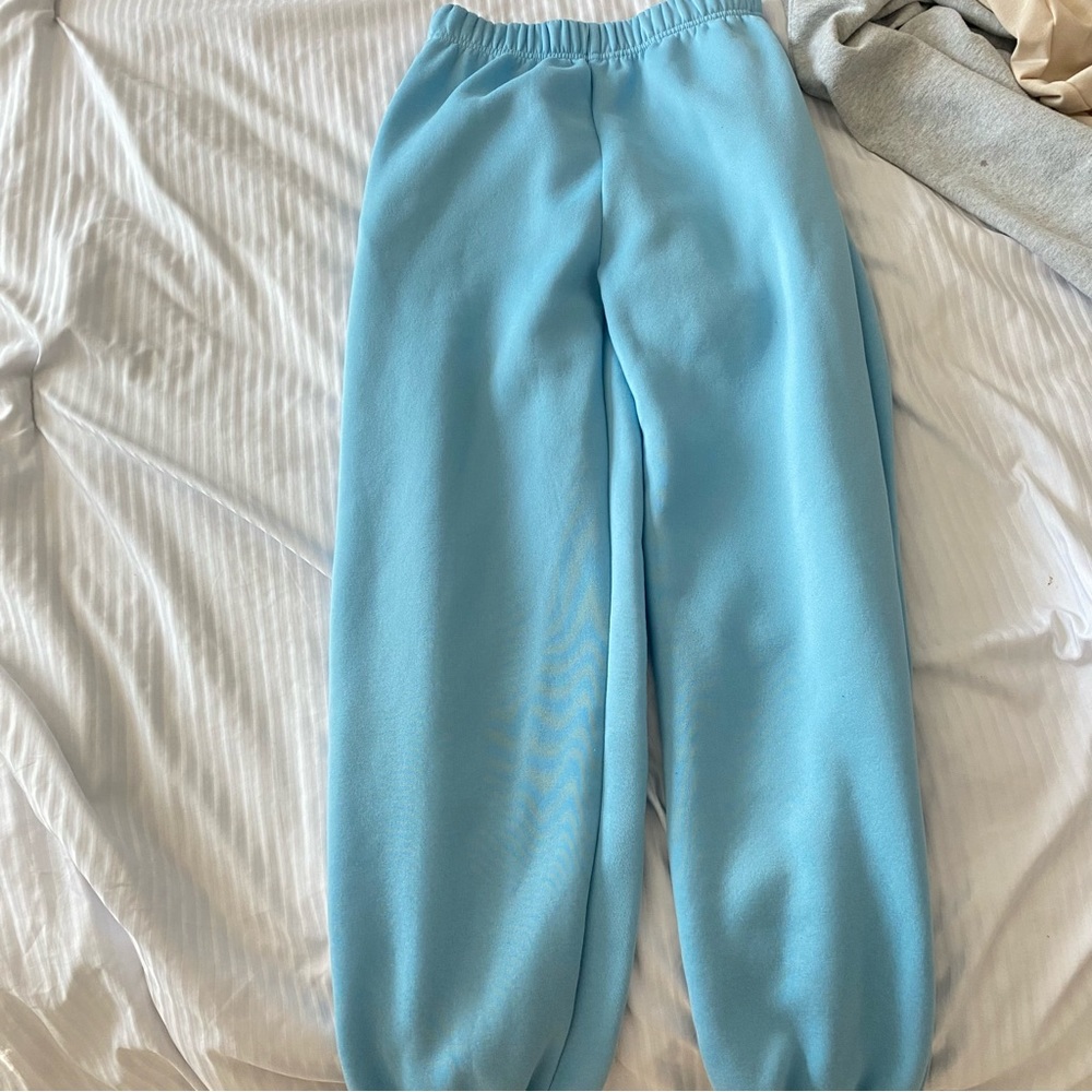 sweatpants